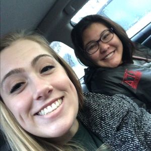 Meet your Posher, Makayla